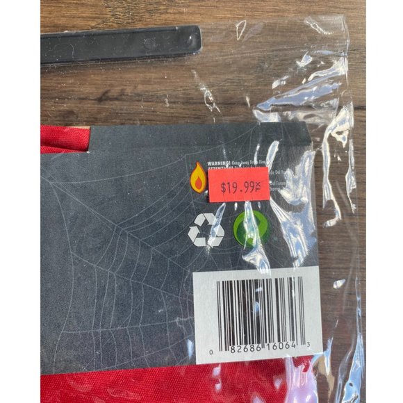 Halloween Costume - Red Cape - Picture 4 of 4